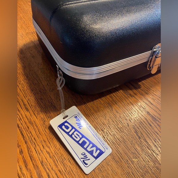 Samuel Eastman VL100 4/4 orchestra violin with hard case bow rosin etc. - Picture 15 of 15